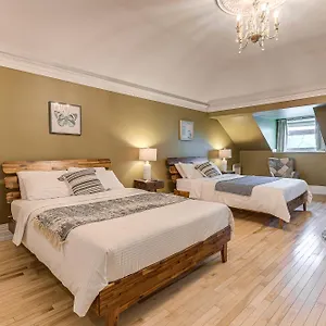 North House - La Chouette Automatise Inn Quebec City